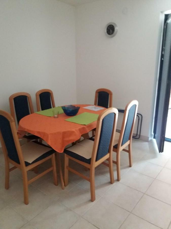 Apartman Koren Malinska Exterior photo